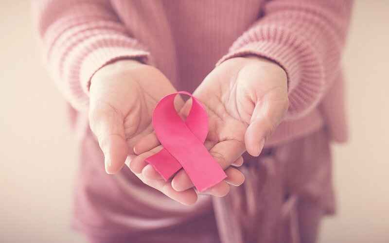 Breast cancer: Symptoms, causes, stages, types, and more
