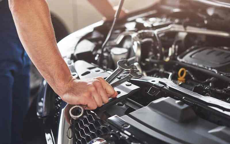 Which Engine oil does your Car Service Center use in your Car